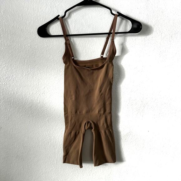 NWOT SKIMS Seamless Sculpt Open Bust Shortie Bodysuit Women XXS Sienna Bust Lift - Picture 1 of 5